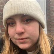 Étudiante en école d’ingénieur de chimie, donne cours particuliers jusqu’en Terminale en Maths et en physique-chimie